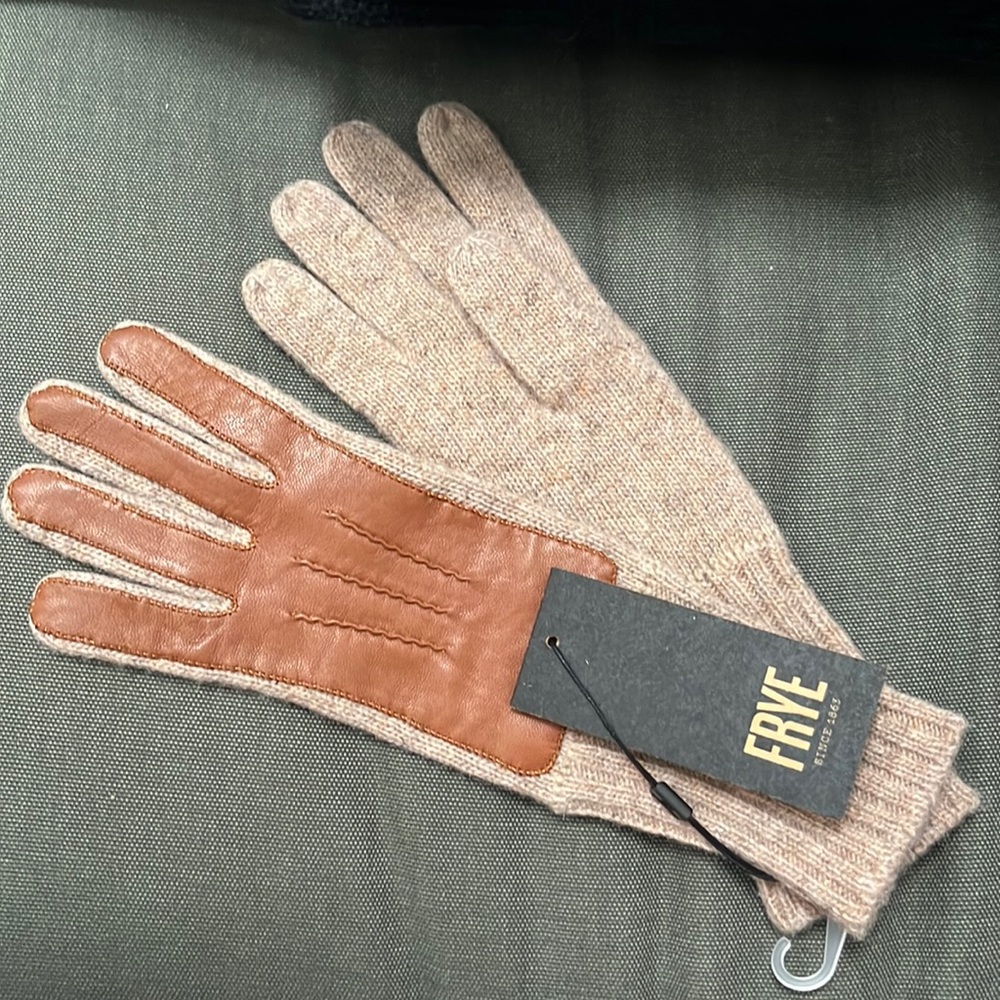 Frye Gloves